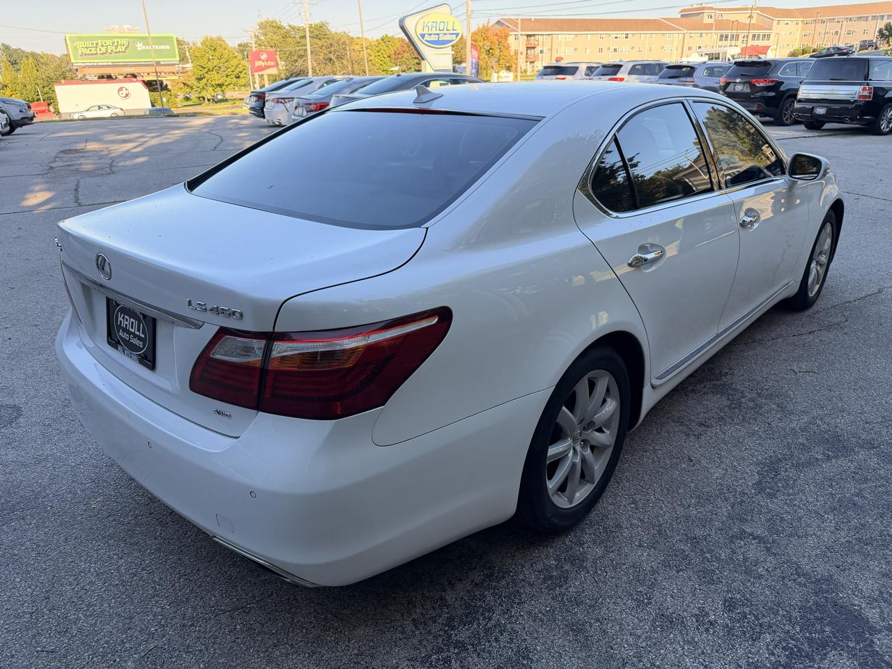Lexus LS 460 4dr Sdn AWD 2010