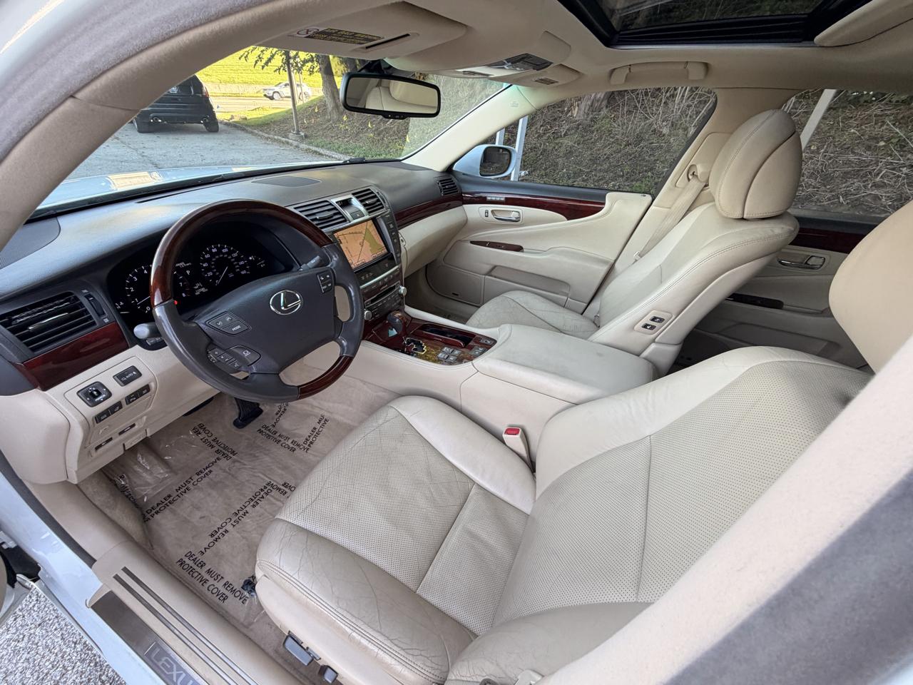 Lexus LS 460 4dr Sdn AWD 2010