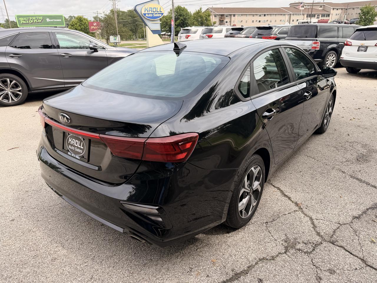 Kia Forte LXS IVT 2021