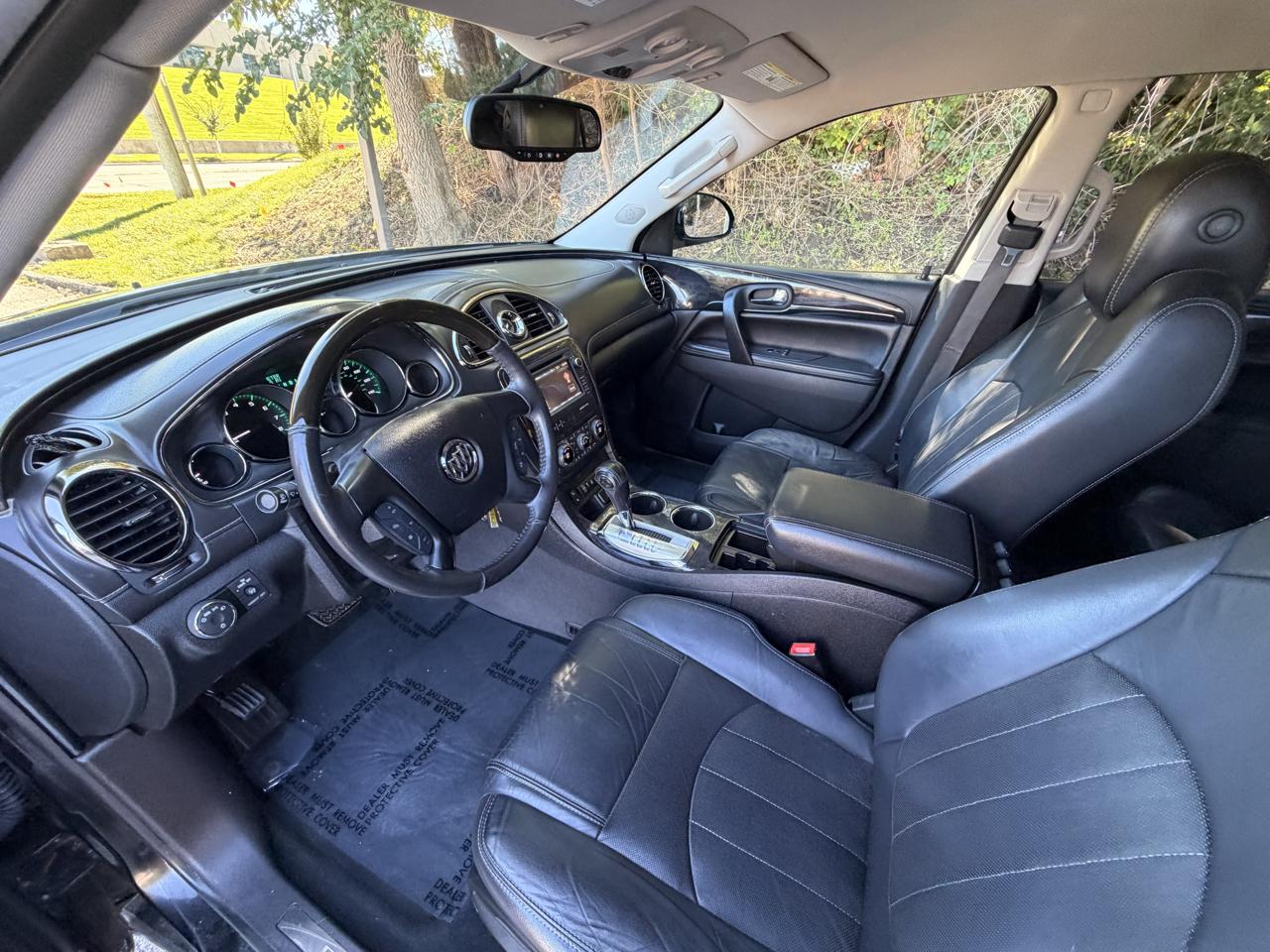 Buick Enclave FWD 4dr Leather 2017