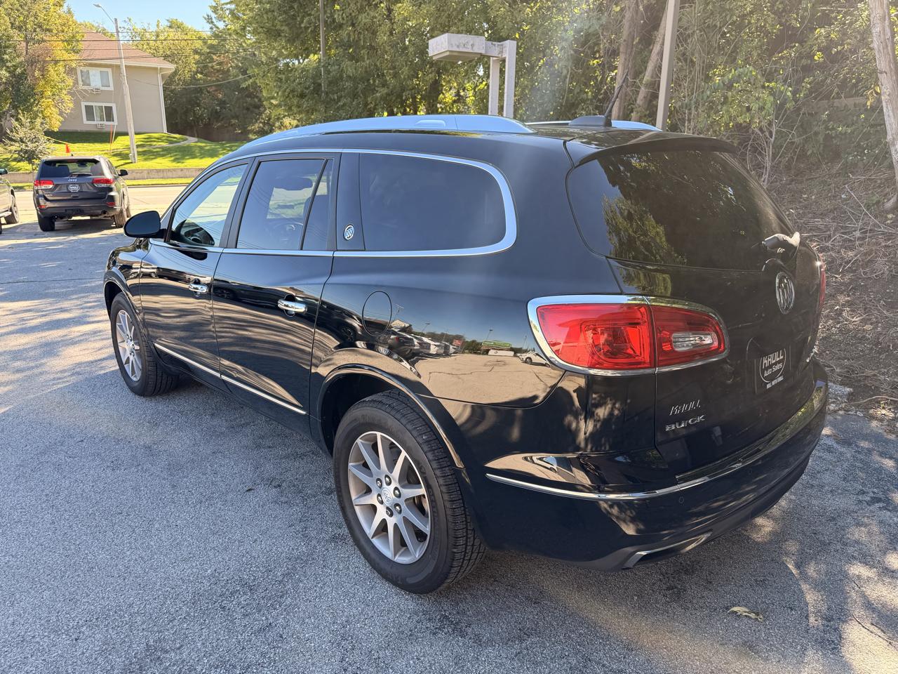 Buick Enclave FWD 4dr Leather 2017