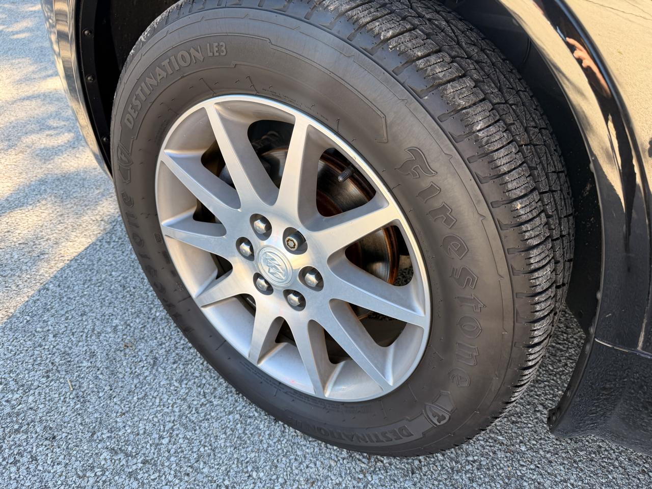 Buick Enclave FWD 4dr Leather 2017
