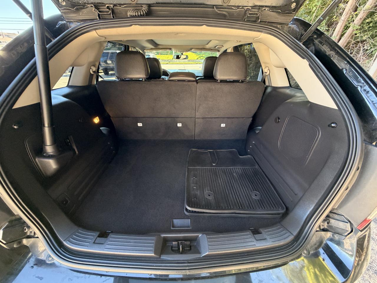 Ford Edge photo 9
