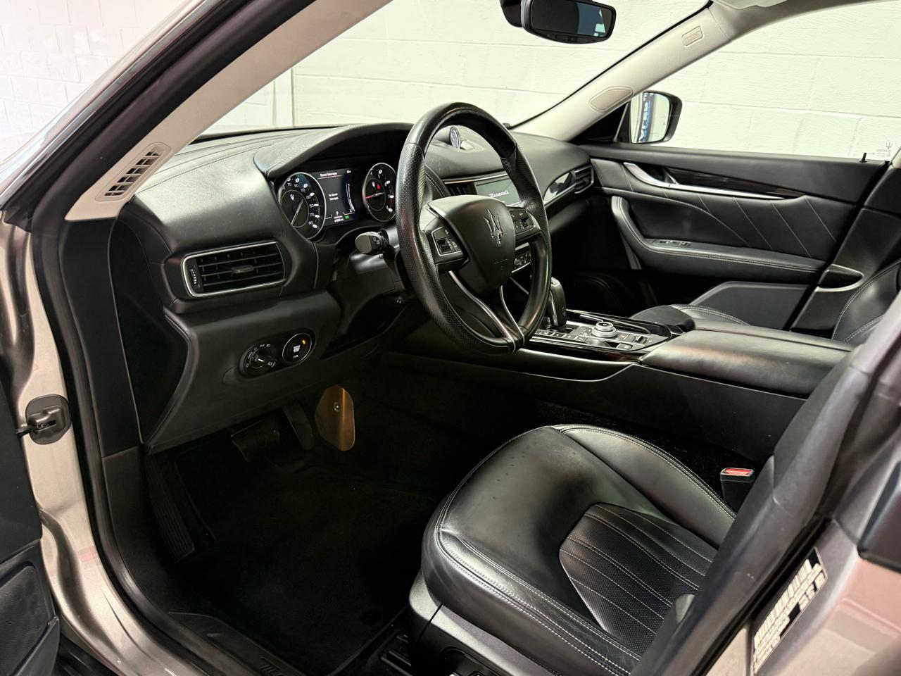 Maserati Levante  2021