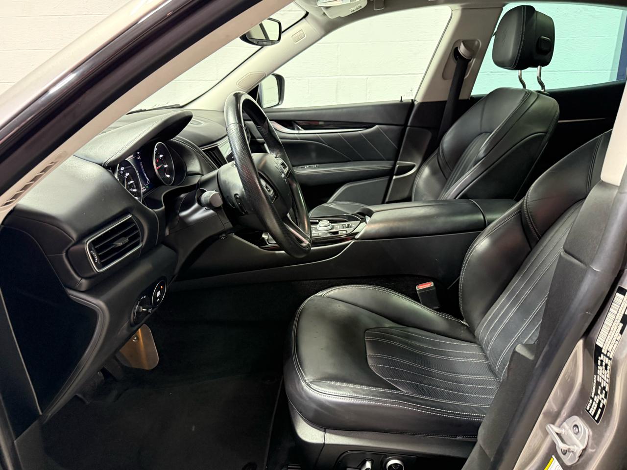 Maserati Levante  2021