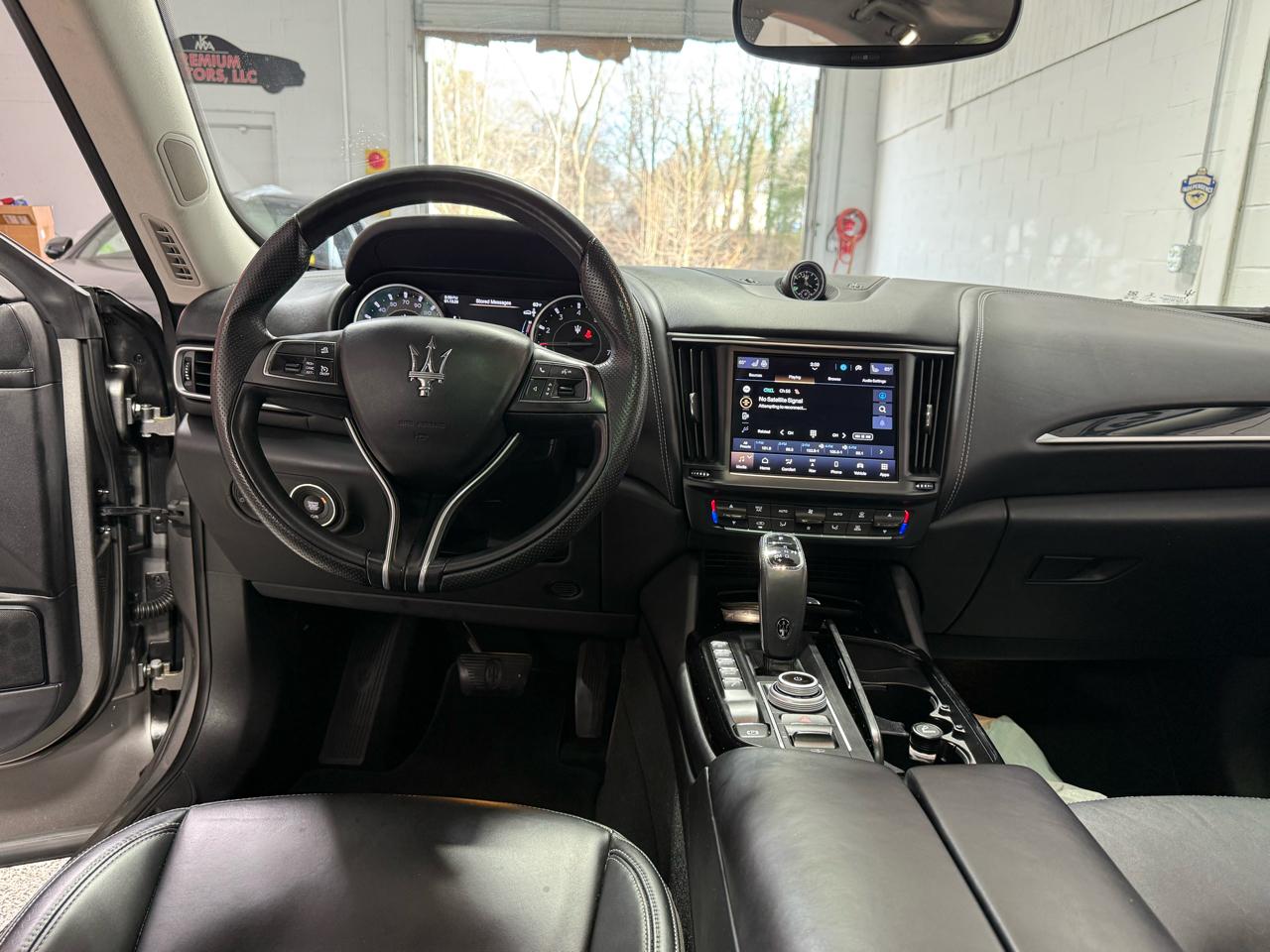 Maserati Levante  2021