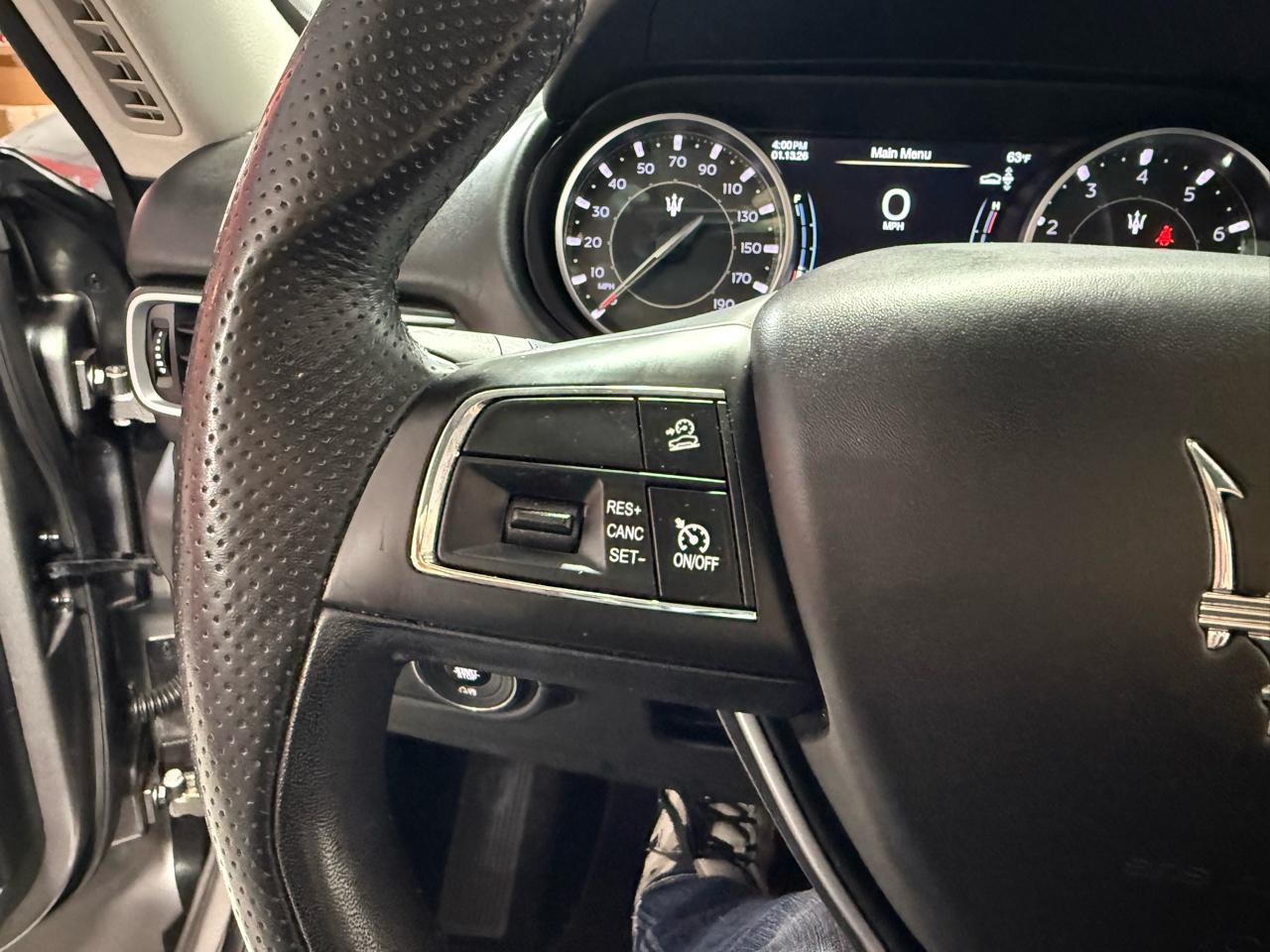 Maserati Levante  2021