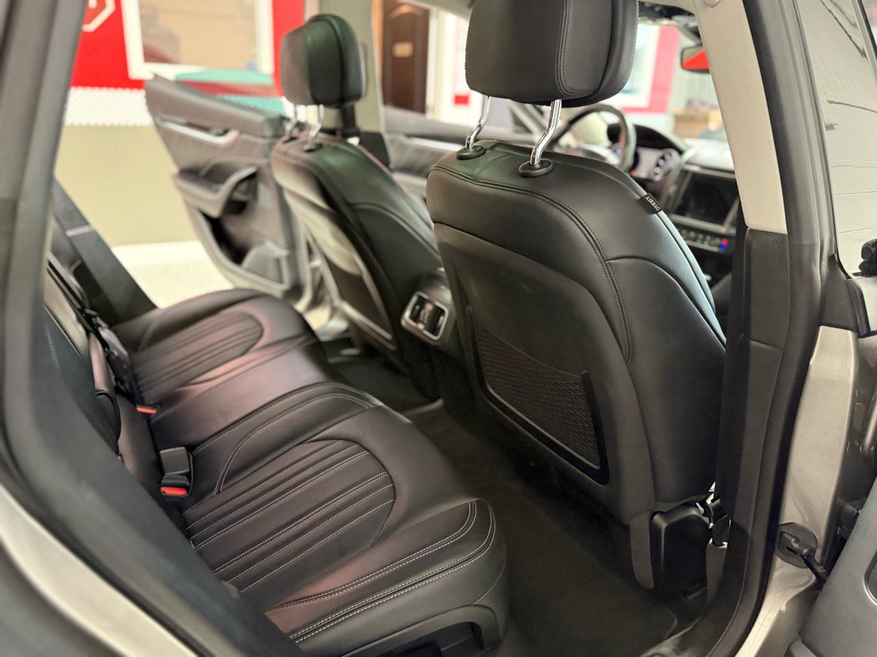 Maserati Levante  2021