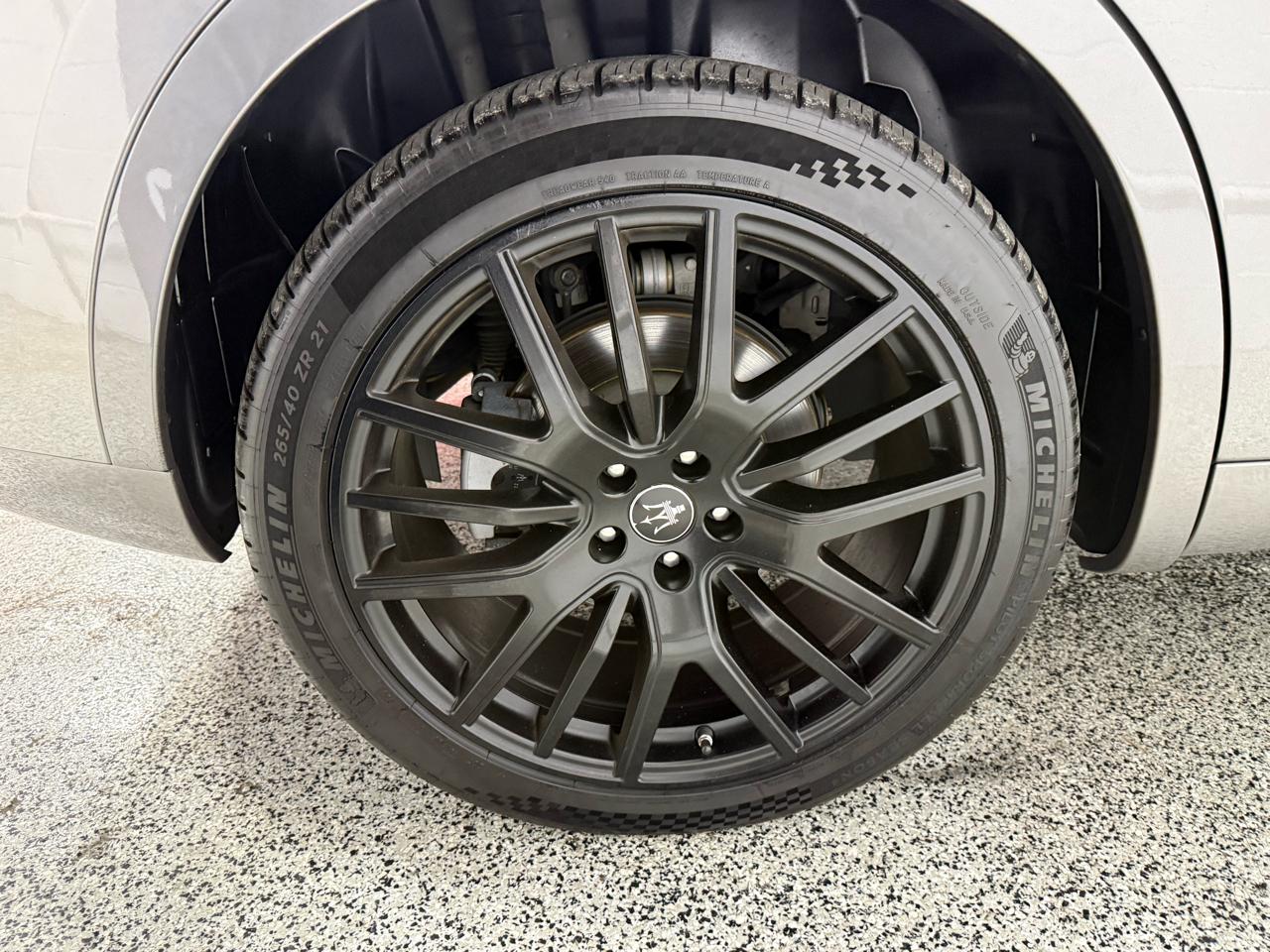 Maserati Levante  2021