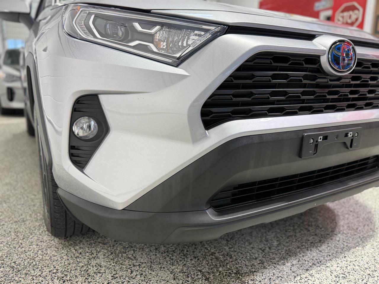 Toyota RAV4  2021
