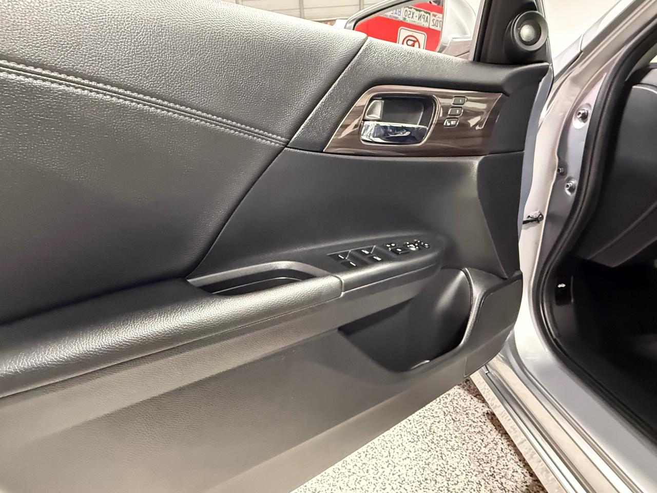 Honda Accord Hybrid  2017