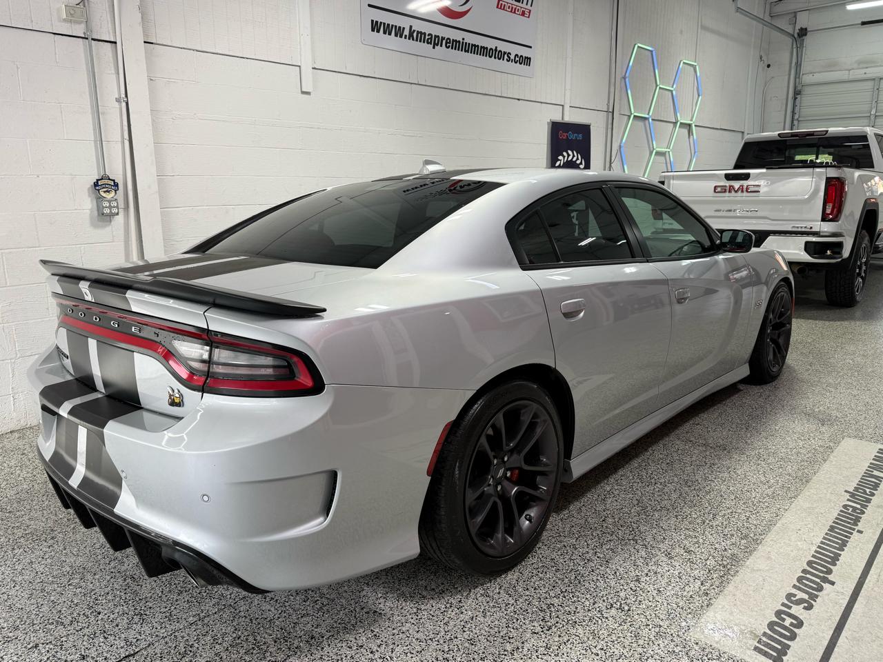 Dodge Charger  2020