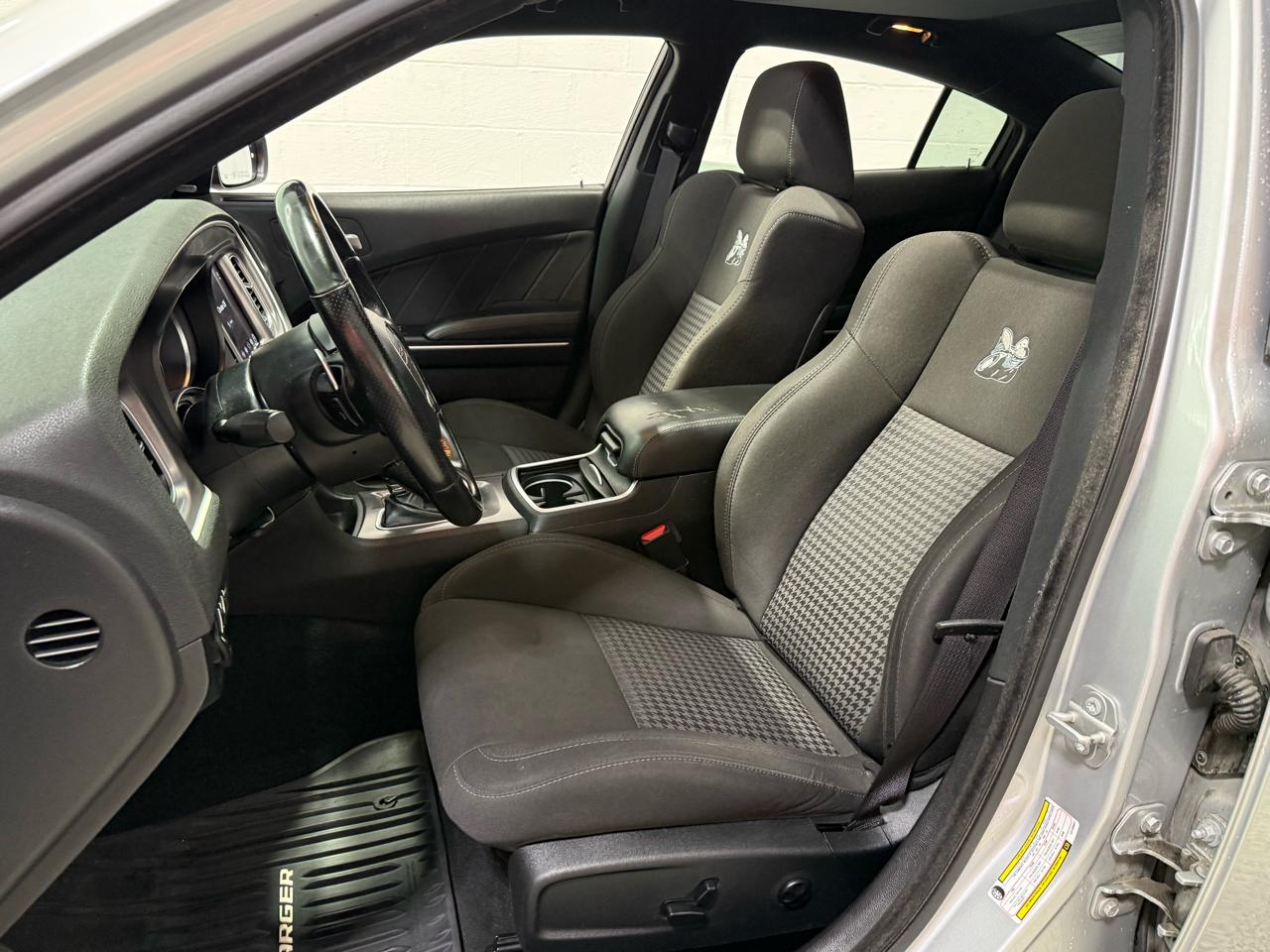 Dodge Charger  2020