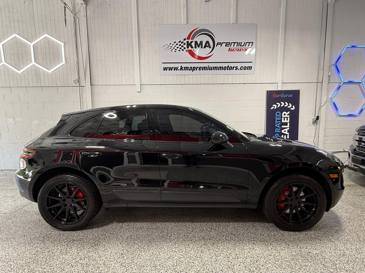 Porsche Macan  2018