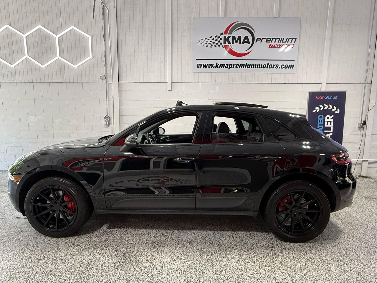 Porsche Macan  2018