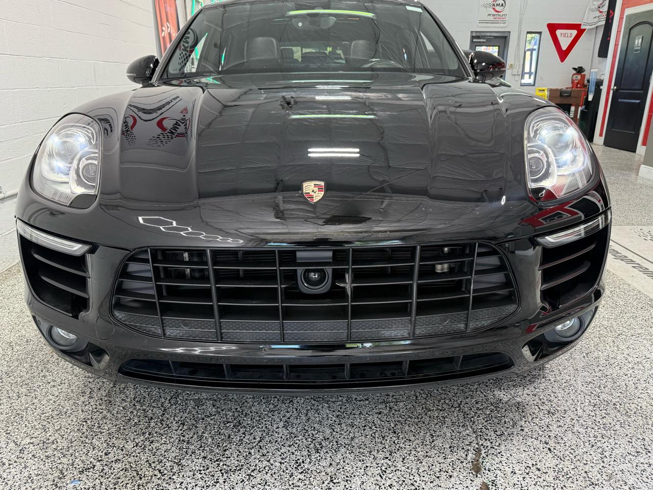 Porsche Macan  2018