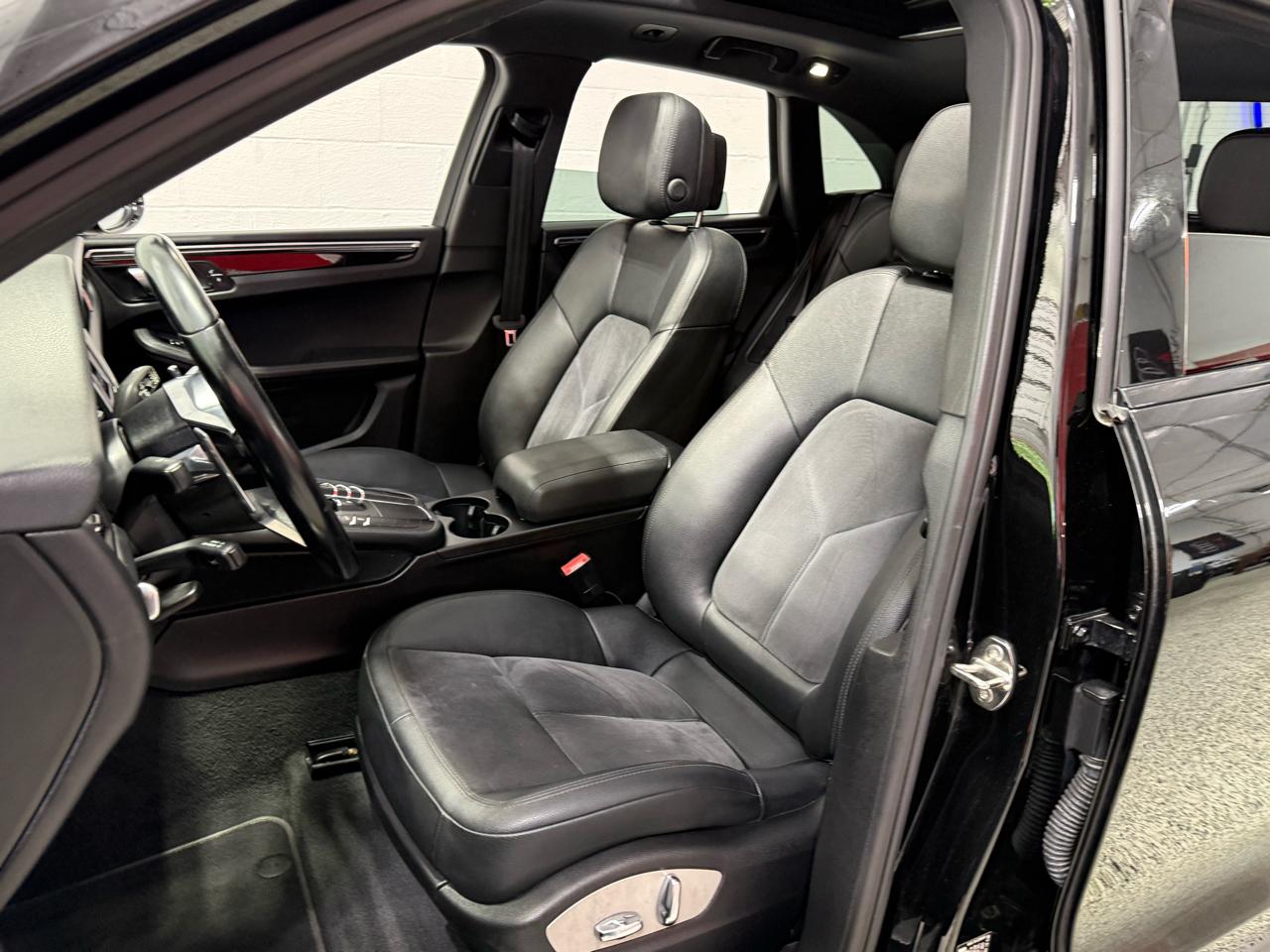 Porsche Macan  2018
