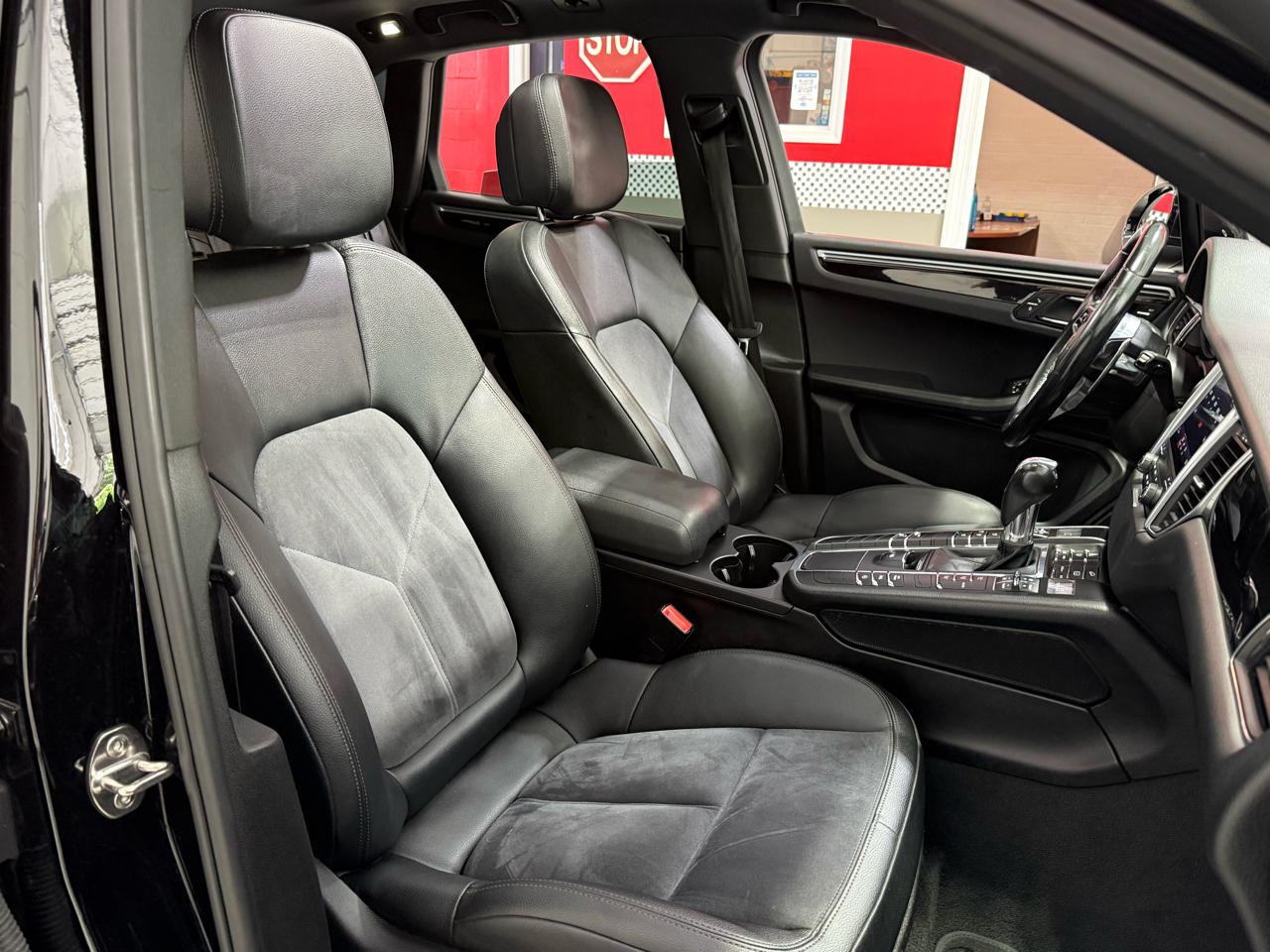 Porsche Macan  2018