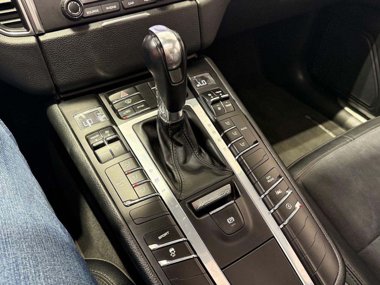 Porsche Macan  2018