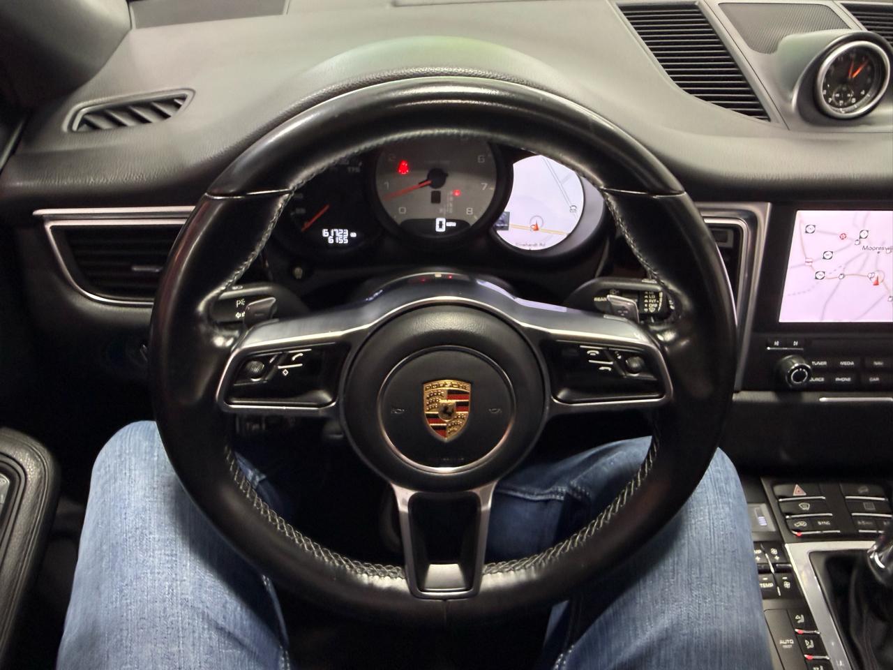 Porsche Macan  2018