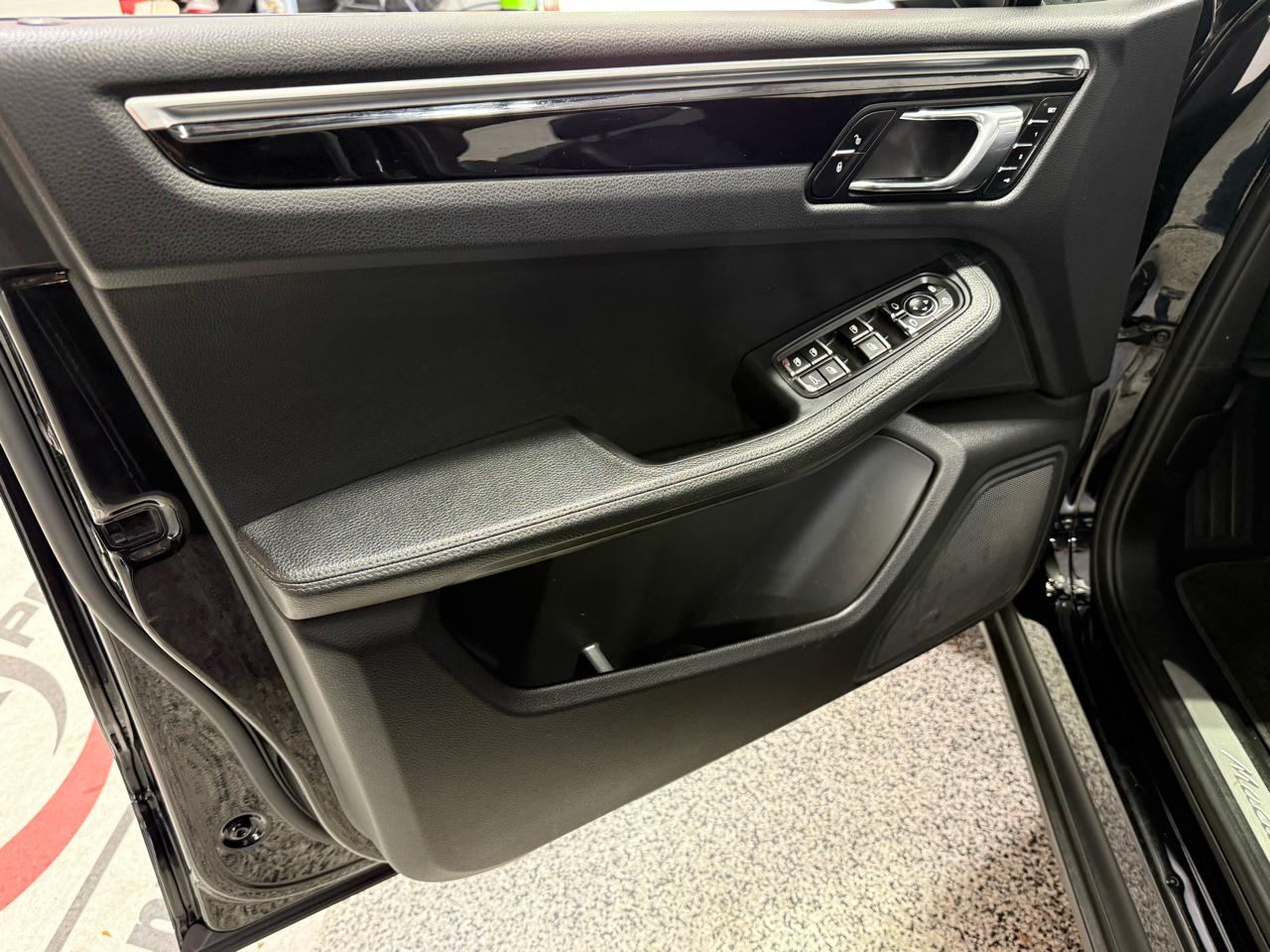 Porsche Macan  2018