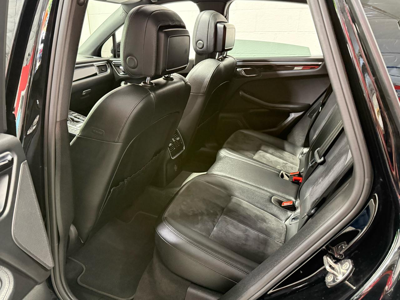 Porsche Macan  2018