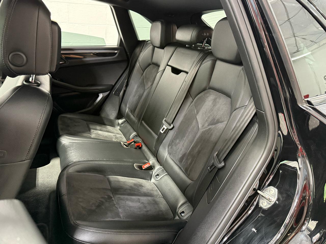 Porsche Macan  2018
