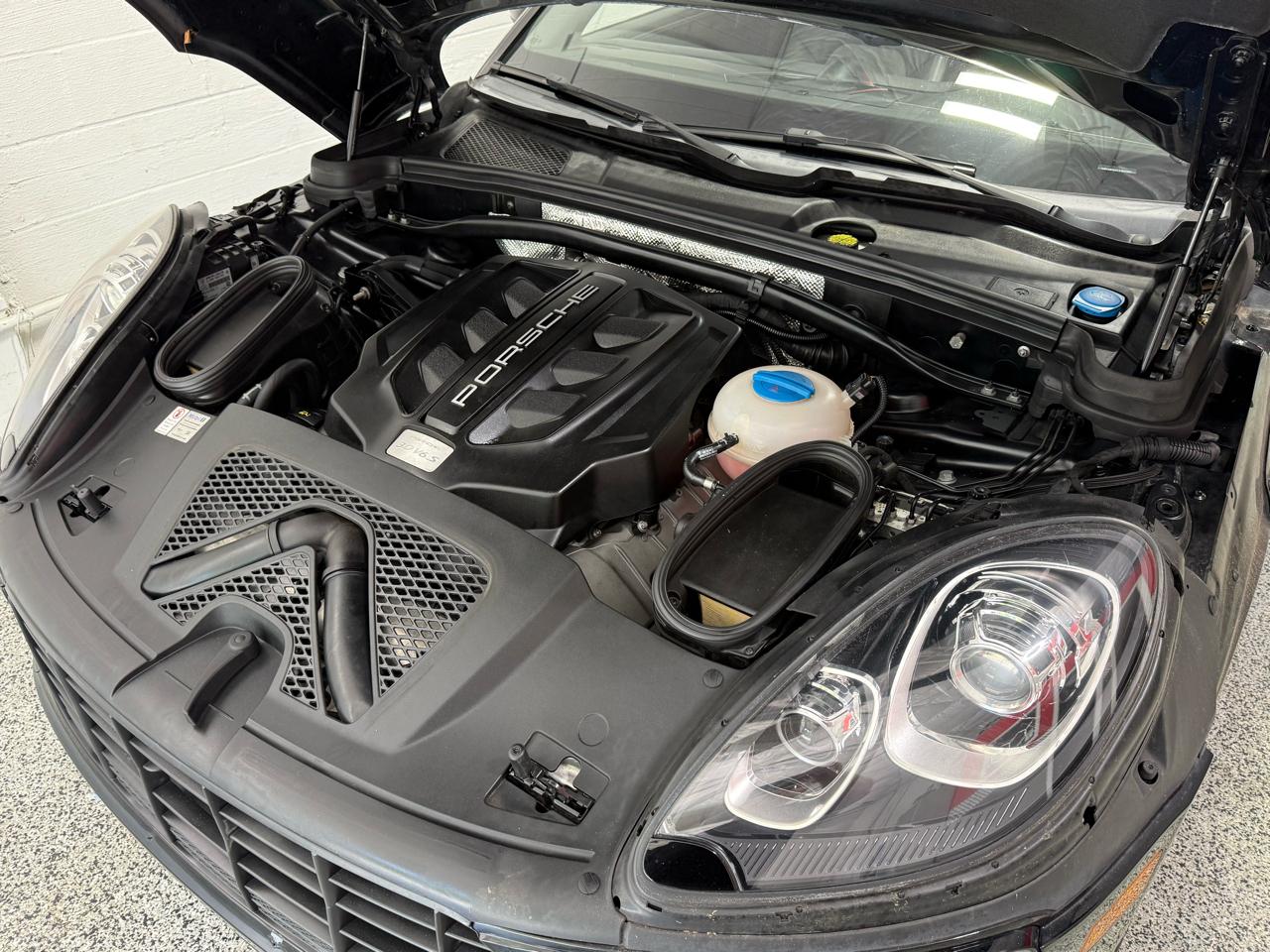 Porsche Macan  2018