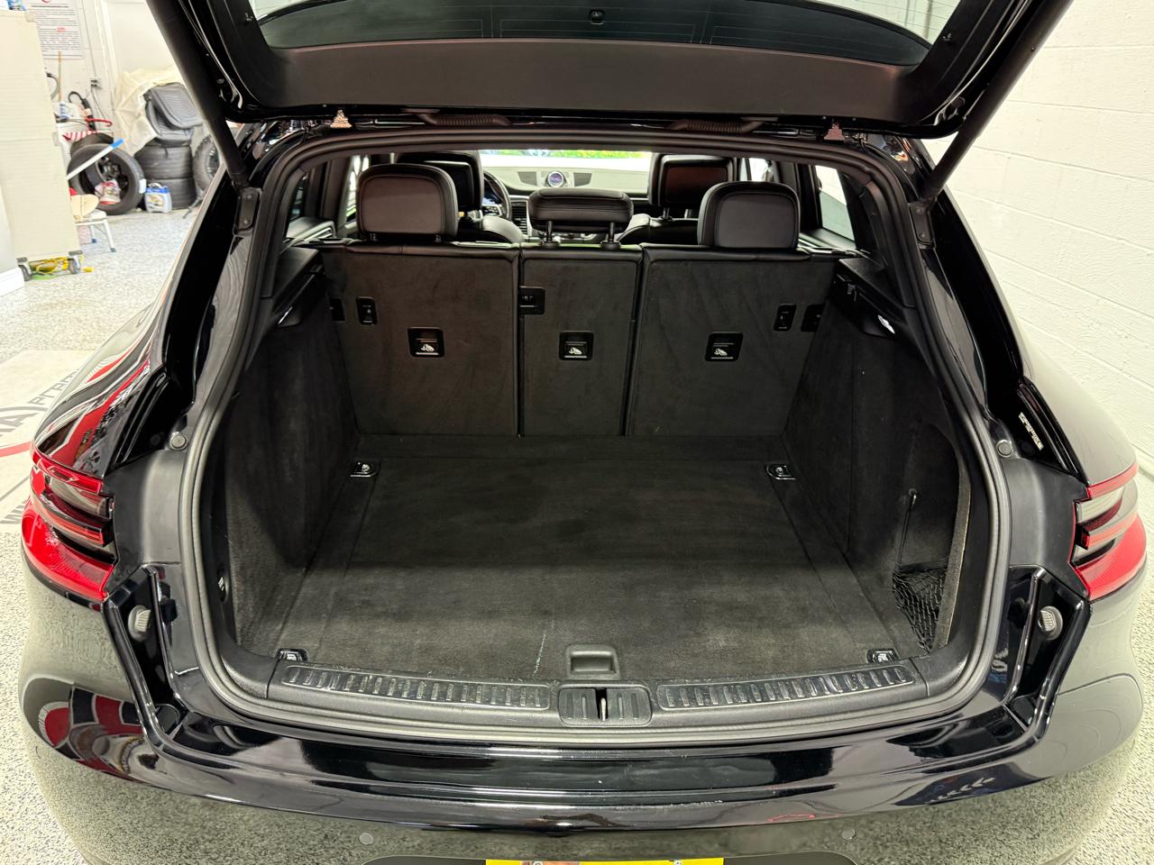 Porsche Macan  2018