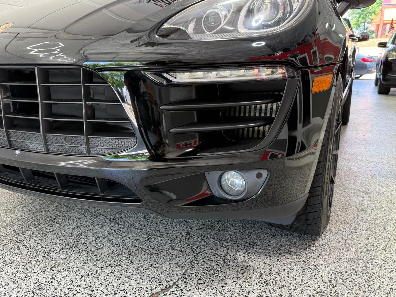Porsche Macan  2018