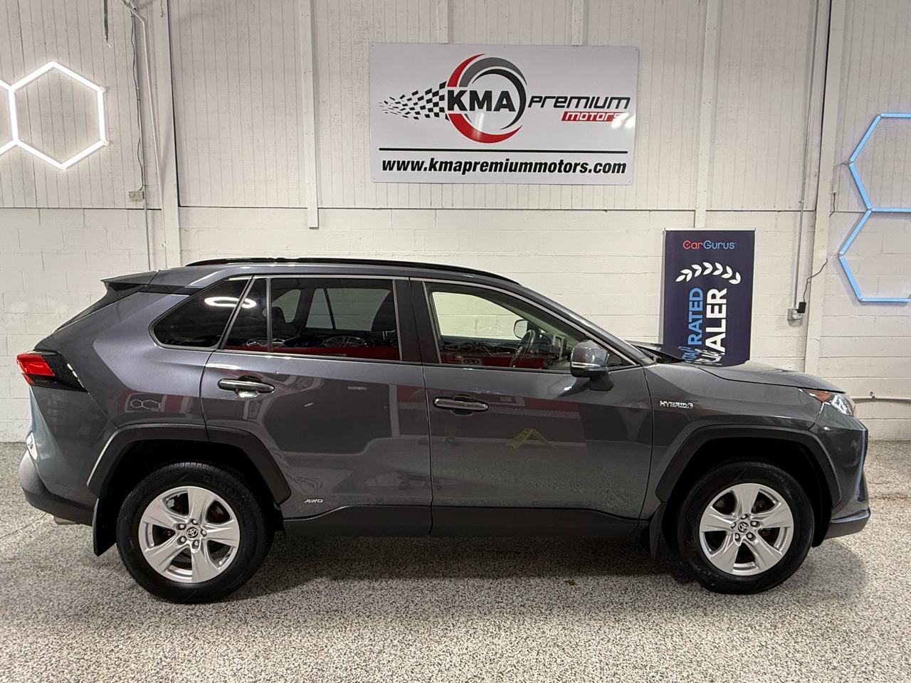 Toyota RAV4  2021