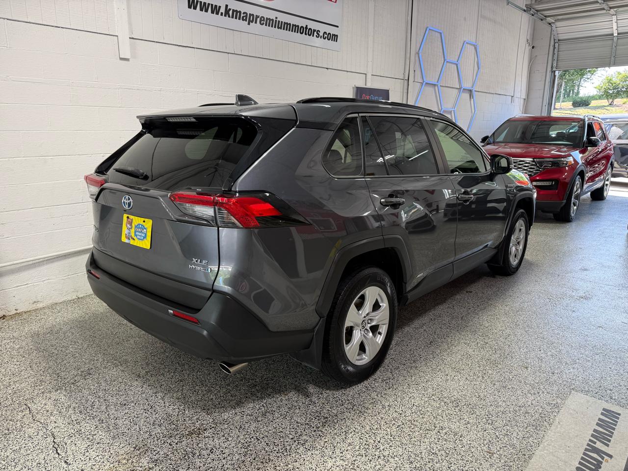 Toyota RAV4  2021