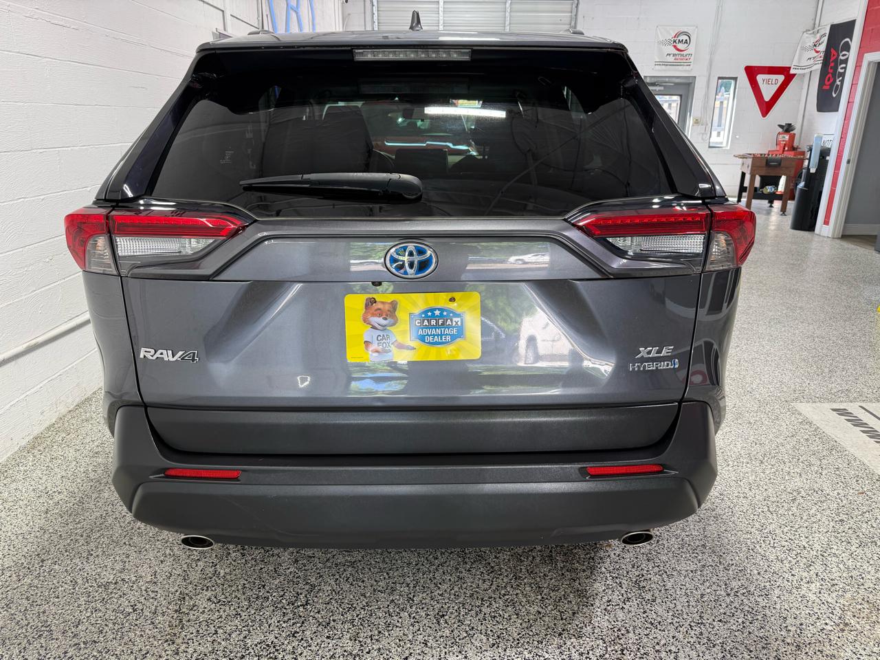 Toyota RAV4  2021