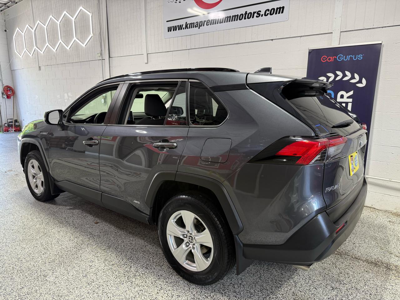 Toyota RAV4  2021