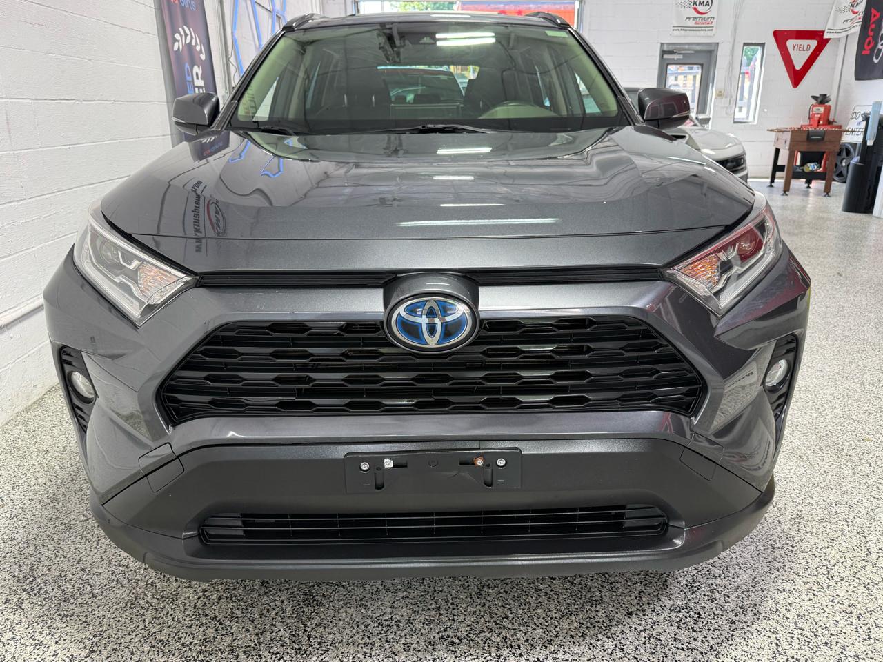 Toyota RAV4  2021