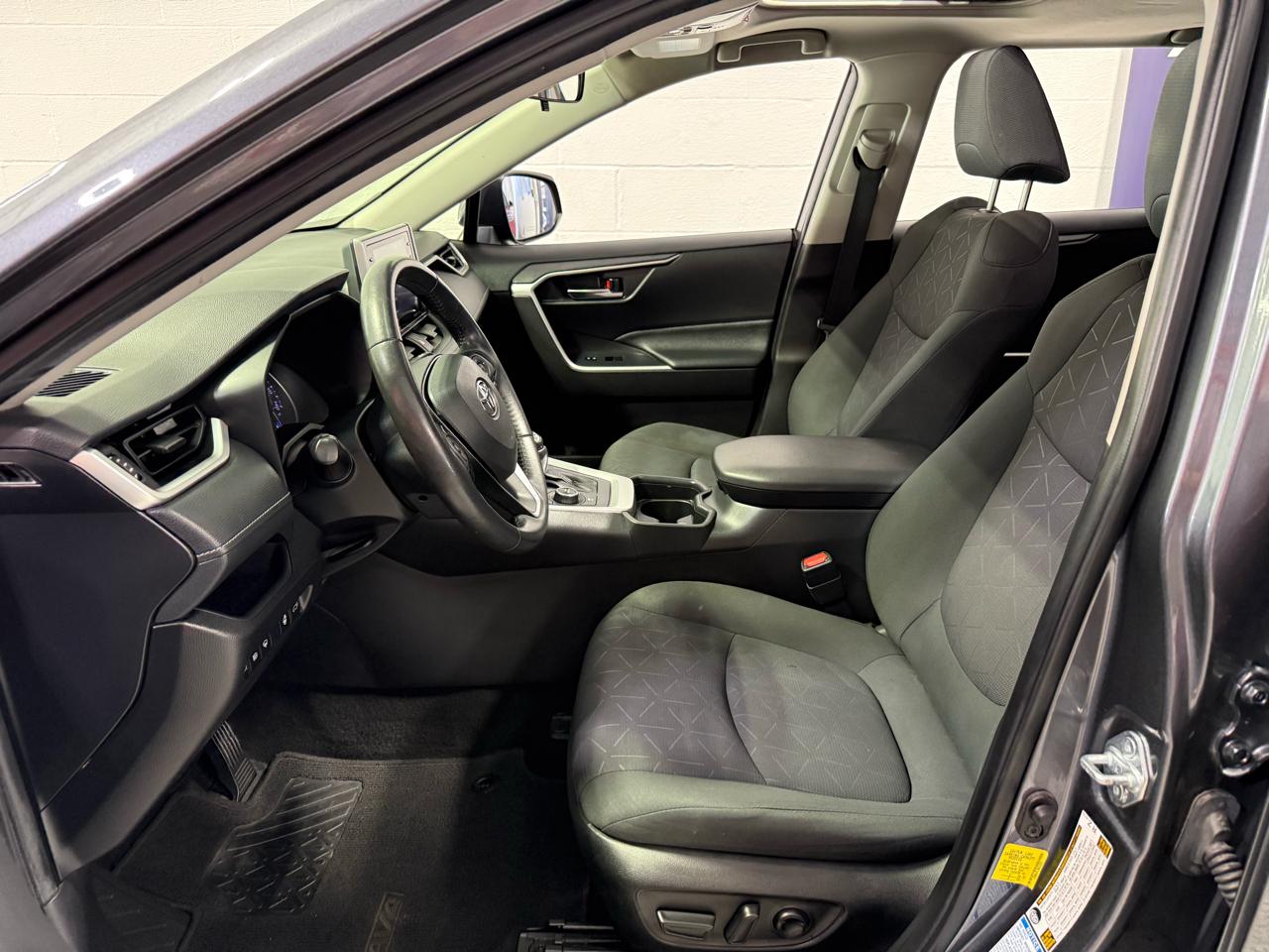 Toyota RAV4  2021