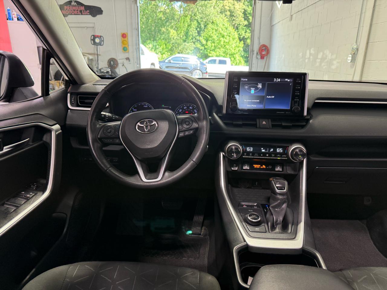 Toyota RAV4  2021