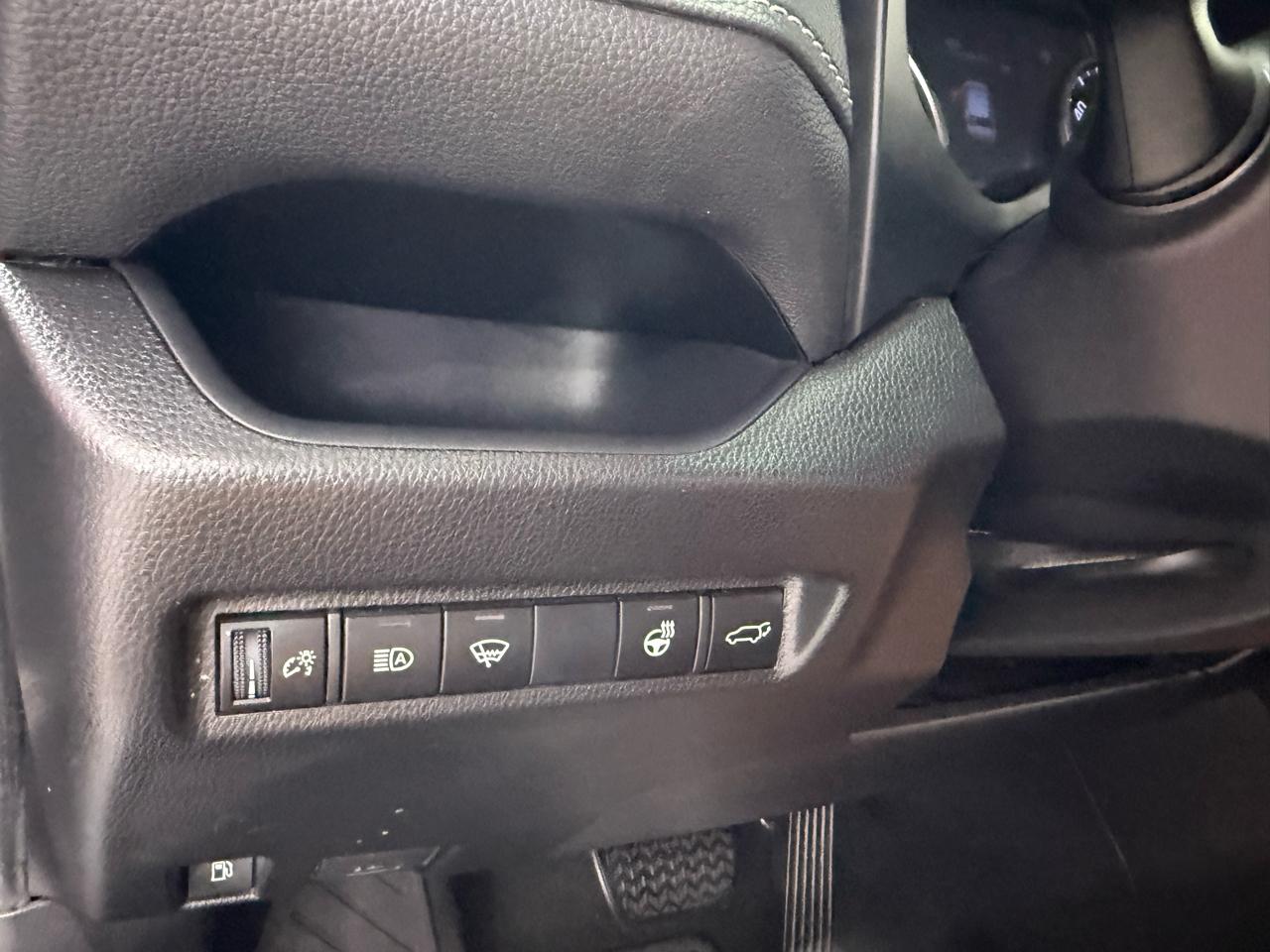 Toyota RAV4  2021