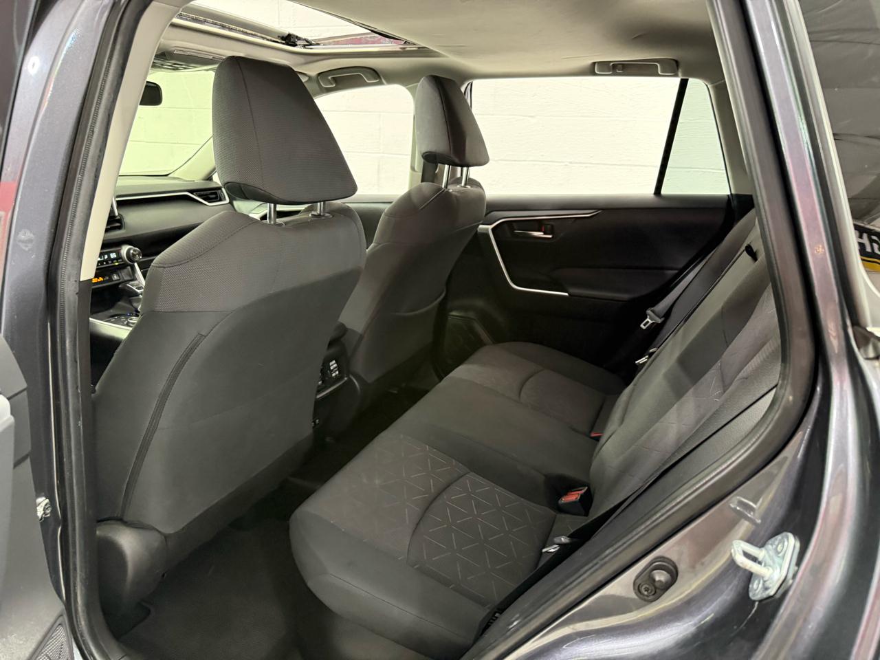 Toyota RAV4  2021