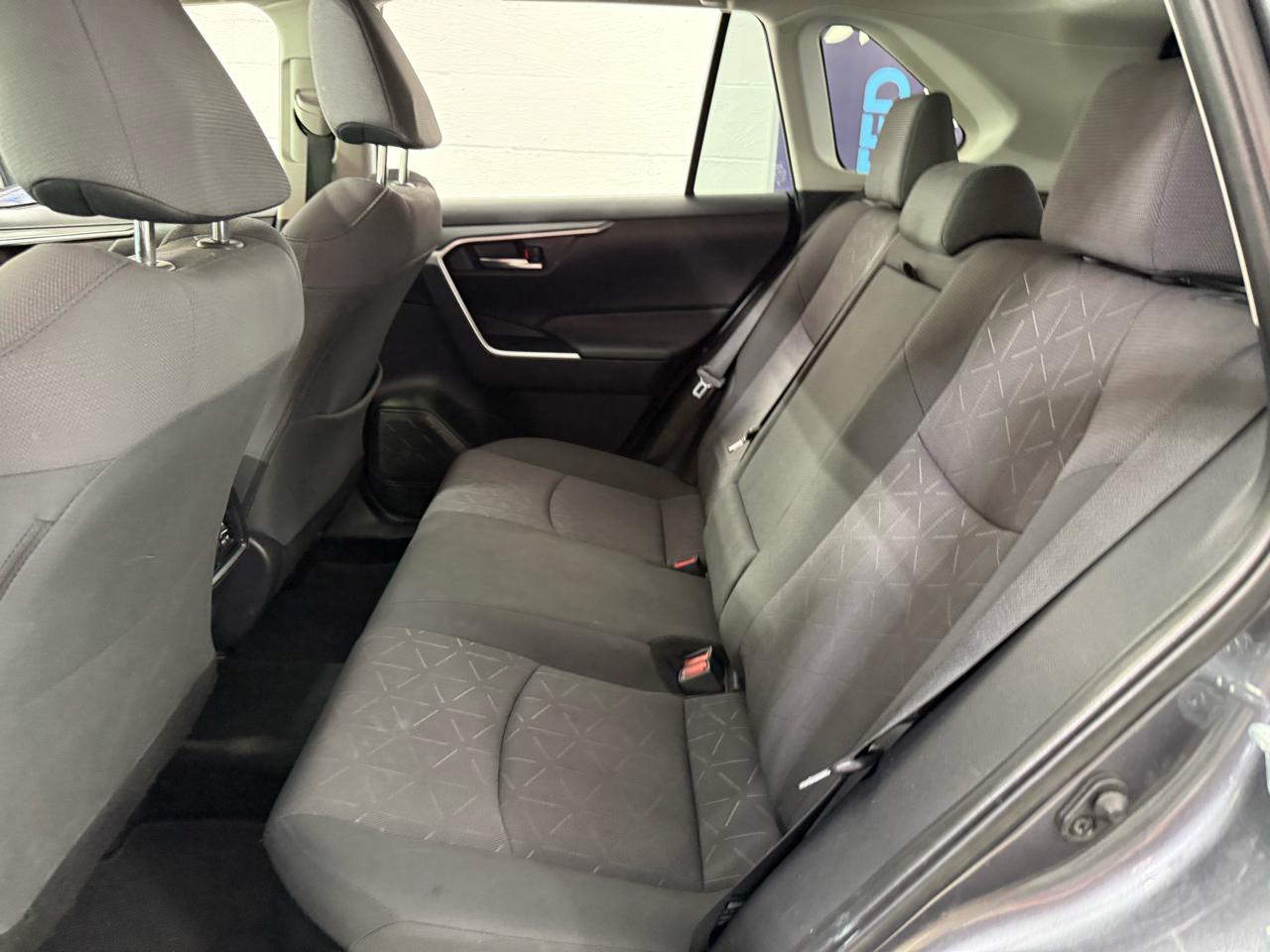 Toyota RAV4  2021