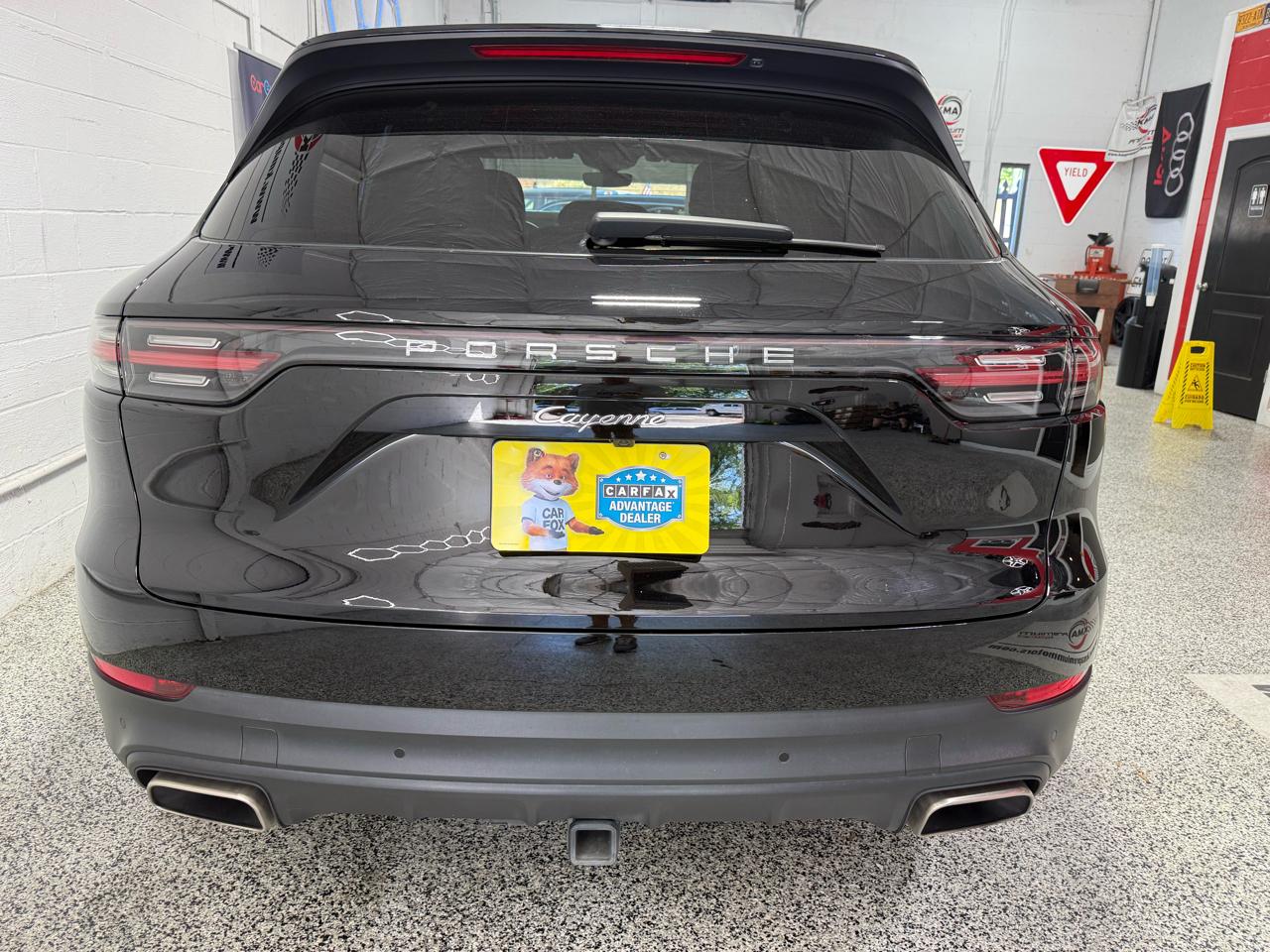 Porsche Cayenne  2021