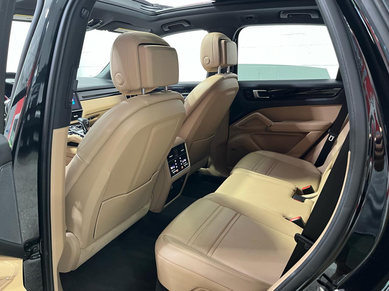 Porsche Cayenne  2021
