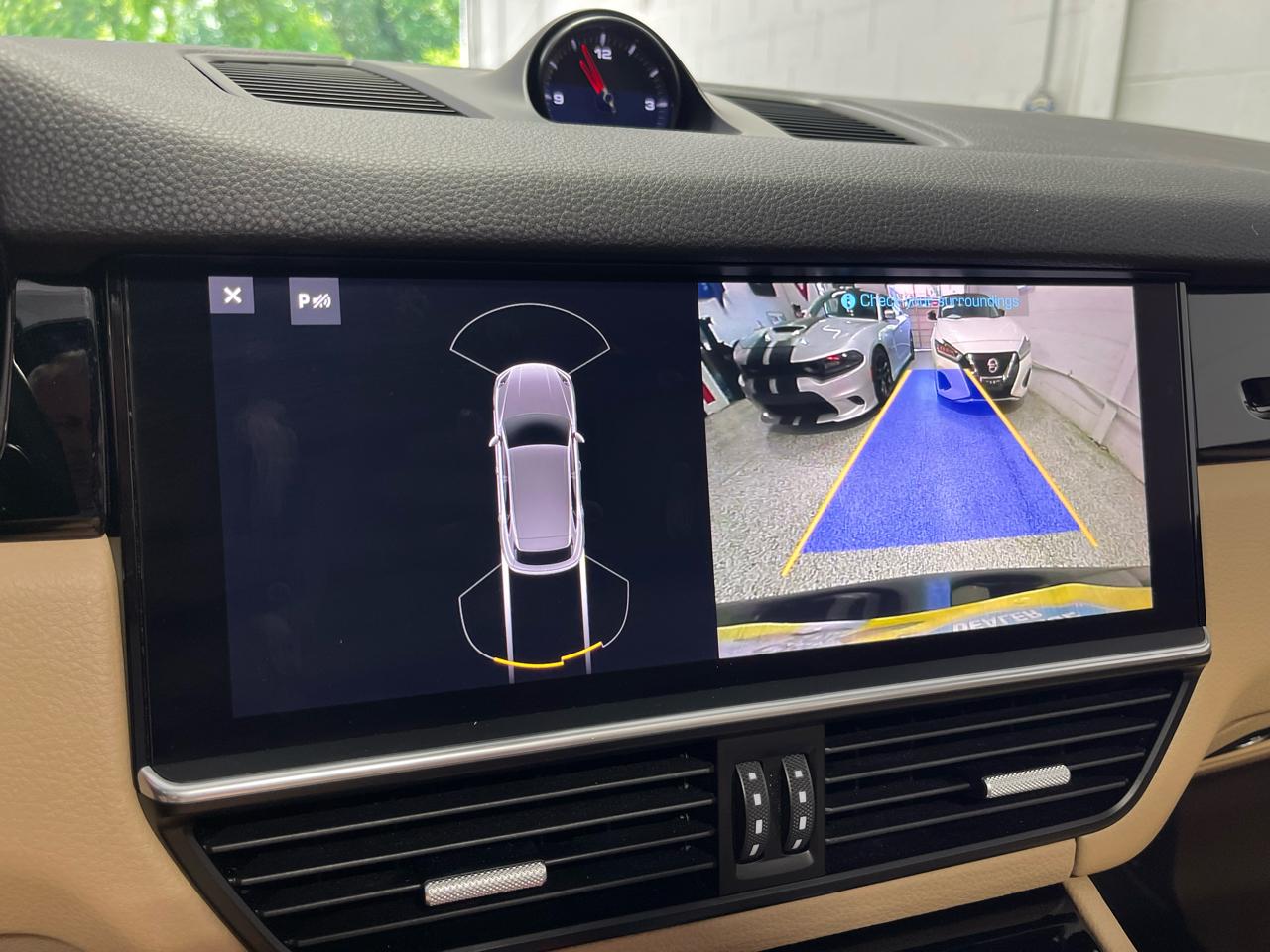 Porsche Cayenne  2021