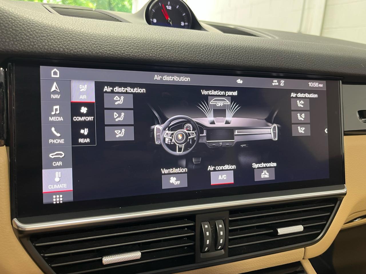 Porsche Cayenne  2021