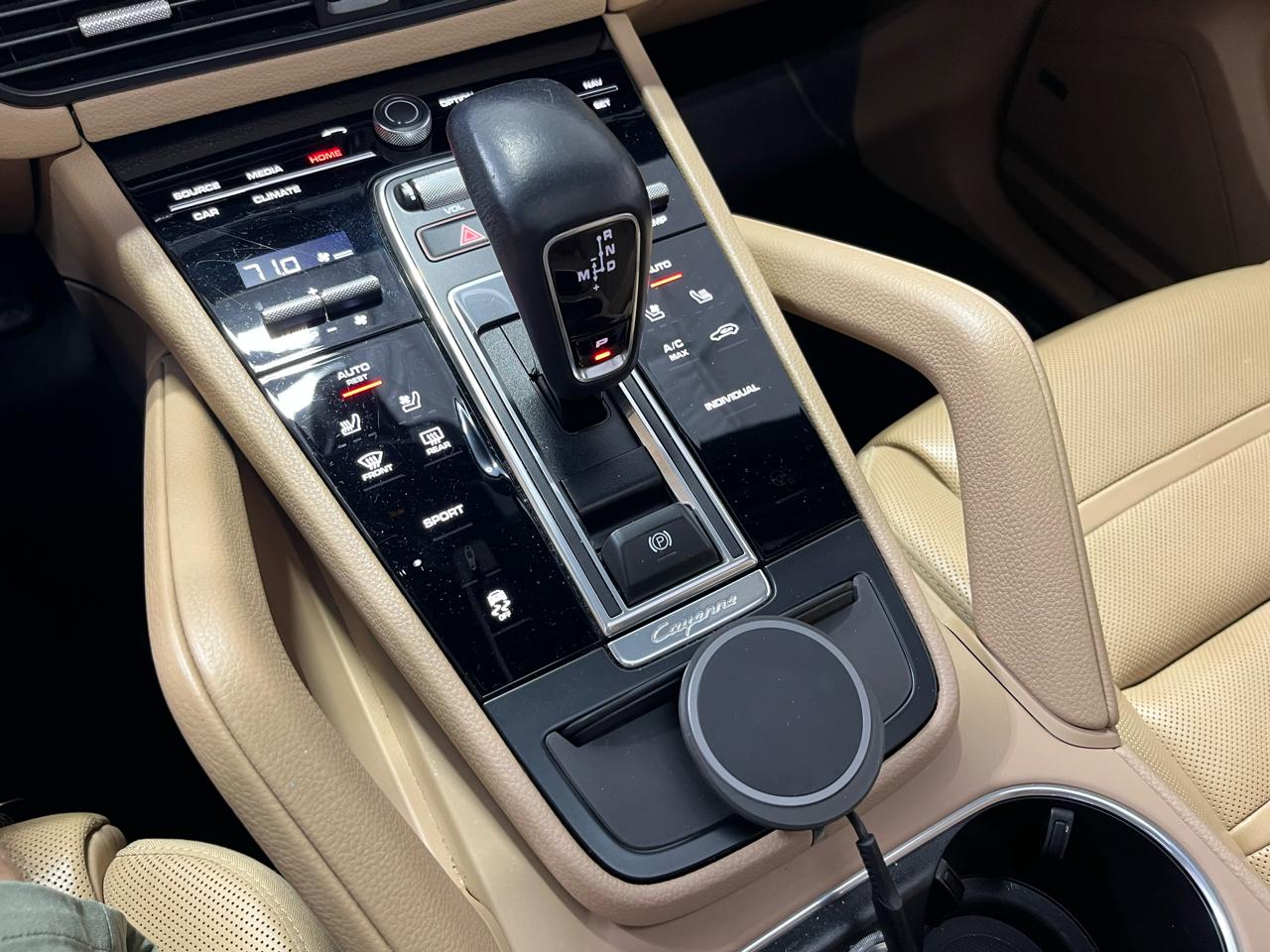 Porsche Cayenne  2021