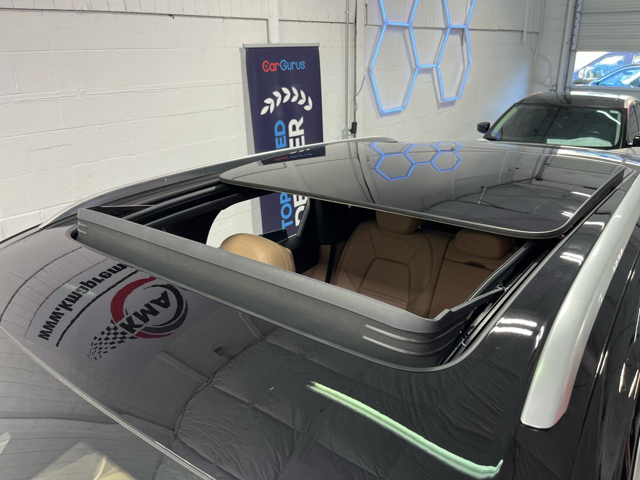 Porsche Cayenne  2021