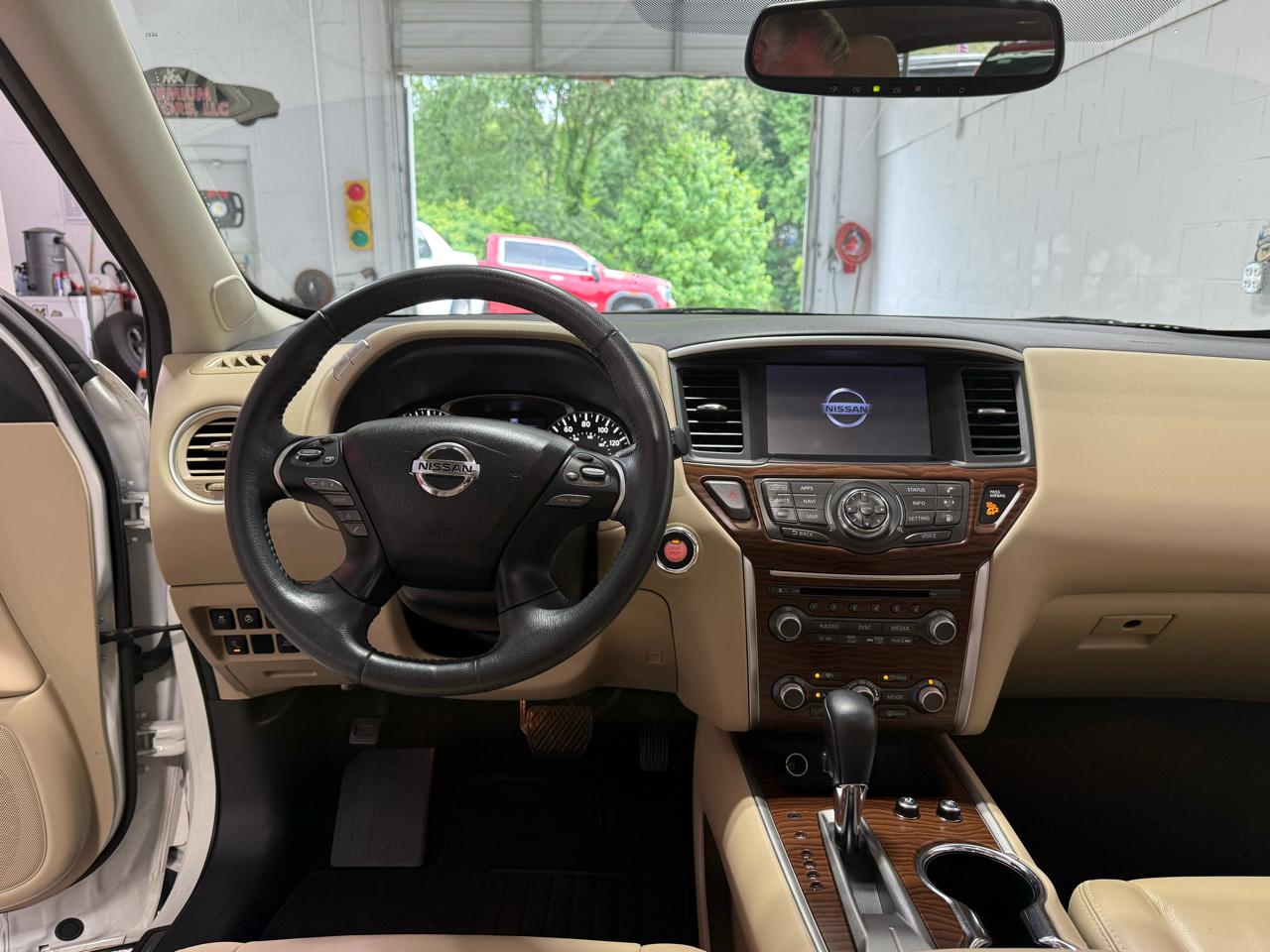Nissan Pathfinder  2018