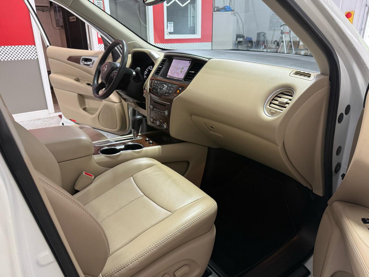 Nissan Pathfinder  2018