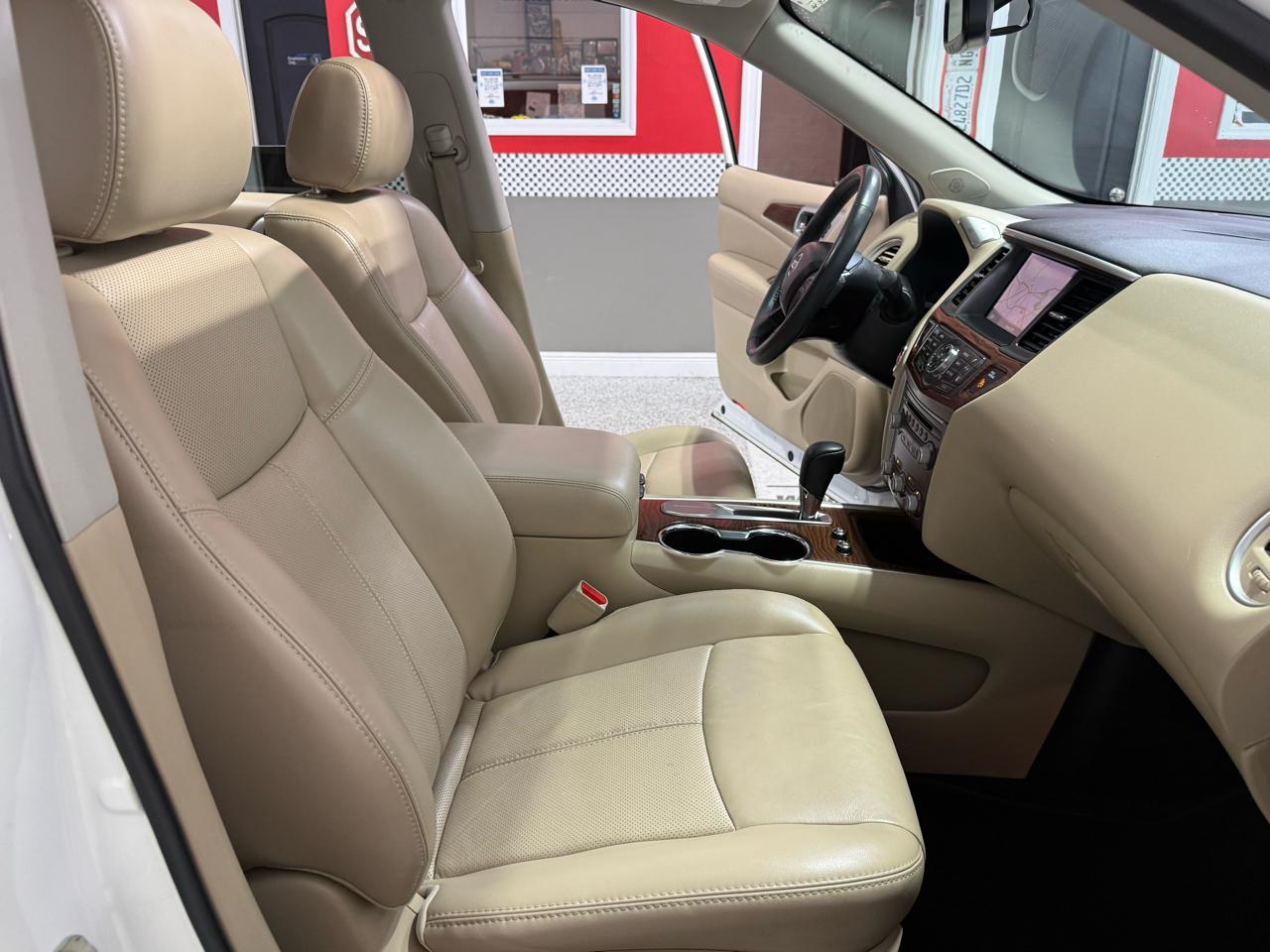 Nissan Pathfinder  2018