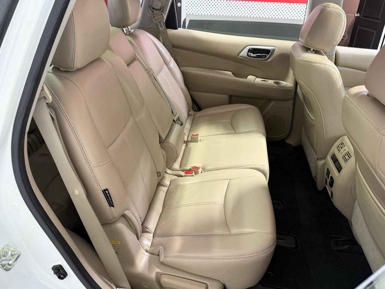 Nissan Pathfinder  2018